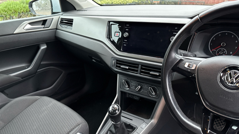 Volkswagen Polo 1.0 SE 5dr Petrol Hatchback